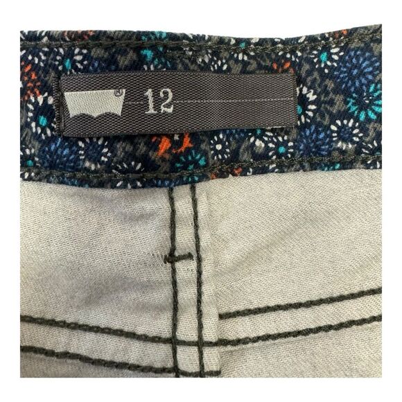 Levi's Gray Floral Daisy Denim  Preppy Boho Shorts Size 12 - Picture 4 of 10